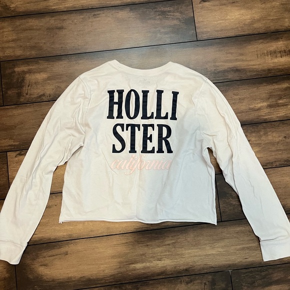 Hollister long sleeve - Picture 2 of 3
